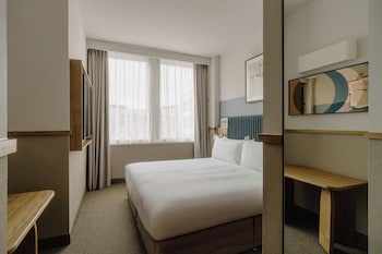 Club Quarters Hotel, St. Paul's