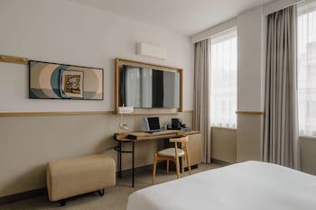 Club Quarters Hotel, St. Paul's