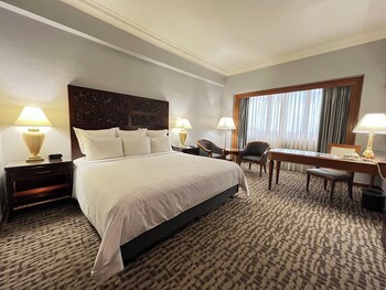 The Grand Renai