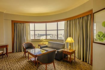 The Grand Renai