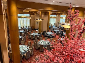 The Grand Renai