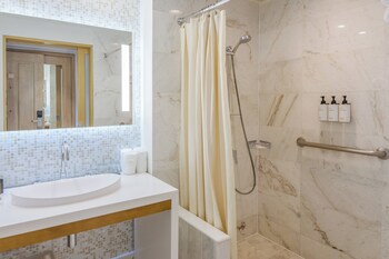 Real Intercontinental Tegucigalpa At Multiplaza Mall, An Ihg Hotel