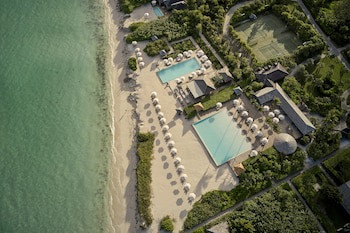 Como Parrot Cay
