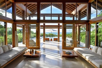 Como Parrot Cay