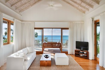 Como Parrot Cay