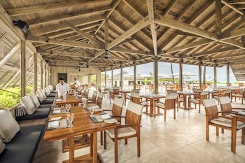 Como Parrot Cay
