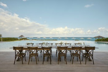 Como Parrot Cay