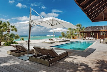 Como Parrot Cay