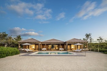 Como Parrot Cay