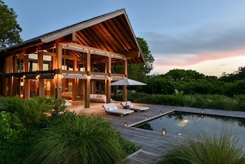 Como Parrot Cay