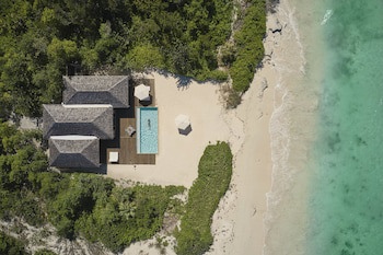 Como Parrot Cay
