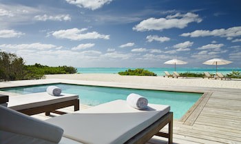 Como Parrot Cay