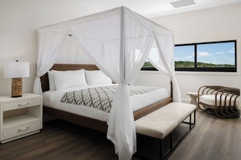 Como Parrot Cay
