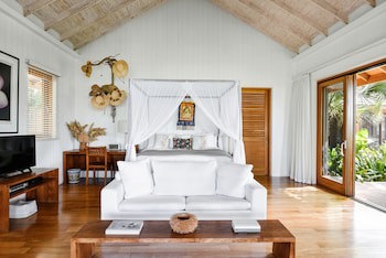 Como Parrot Cay