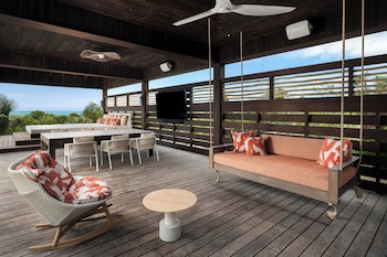 Como Parrot Cay