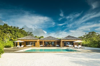 Como Parrot Cay