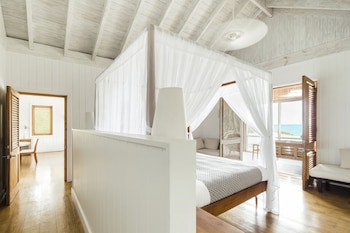 Como Parrot Cay