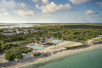 Como Parrot Cay