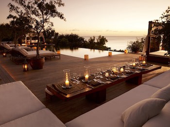 Como Parrot Cay