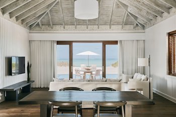 Como Parrot Cay