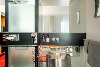 INNSiDE by Melia Dusseldorf Seestern galeri fotoğrafı