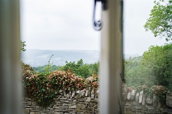 Bear Of Rodborough Hotel