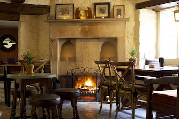 Bear Of Rodborough Hotel