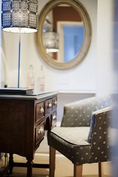 Bear Of Rodborough Hotel