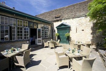 Bay Tree Hotel