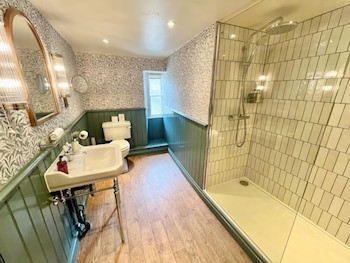 Bay Tree Hotel
