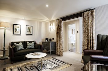 Bay Tree Hotel