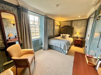 Bay Tree Hotel