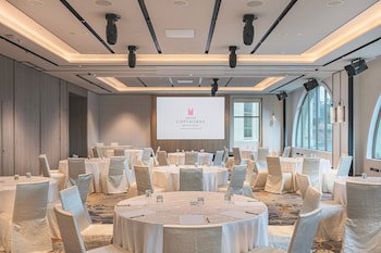 Grand Copthorne Waterfront