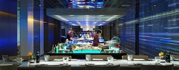 Gateway, Marco Polo Hotel
