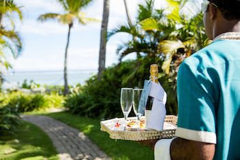Outrigger Fiji Beach Resort
