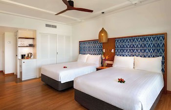 Outrigger Fiji Beach Resort