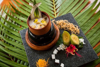 Outrigger Fiji Beach Resort