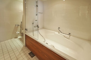 Crowne Plaza Helsinki, An Ihg Hotel