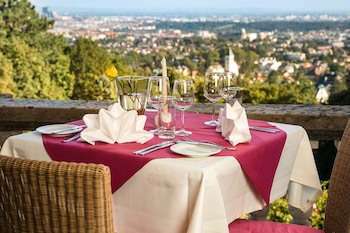 Austria Trend Hotel Schloss Wilhelminenberg