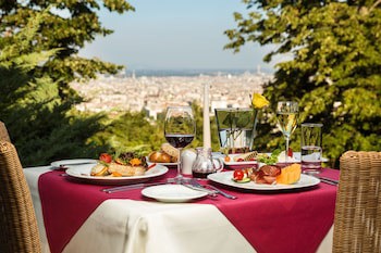 Austria Trend Hotel Schloss Wilhelminenberg
