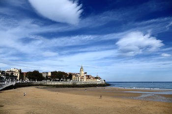 Zentral Gijon Rey Pelayo