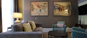 54 Queens Gate Hotel