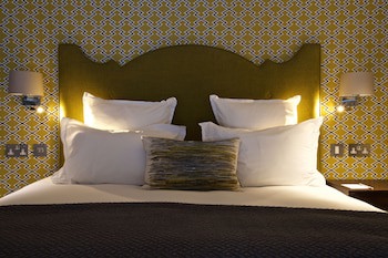 54 Queens Gate Hotel
