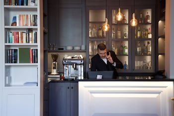 54 Queens Gate Hotel