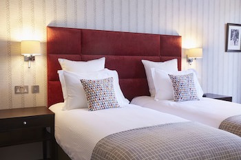 54 Queens Gate Hotel