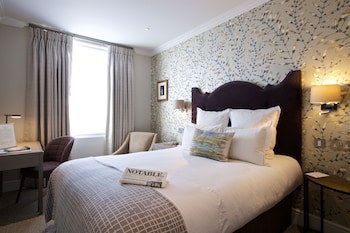 54 Queens Gate Hotel