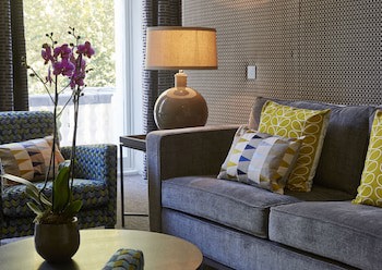 54 Queens Gate Hotel