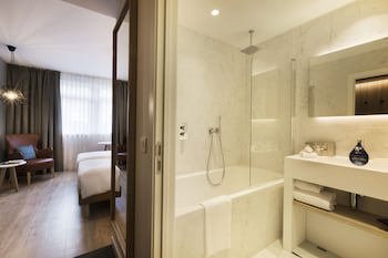 Radisson Blu Balmoral Hotel, Spa