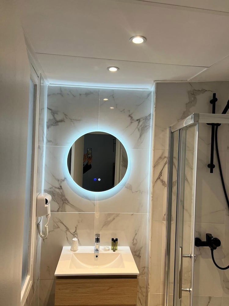Hotel Lebron