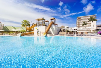 Sonesta Maho Beach All Inclusive Resort Casino & Spa